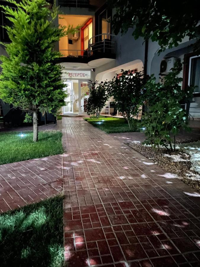 Julia Hotel 3*