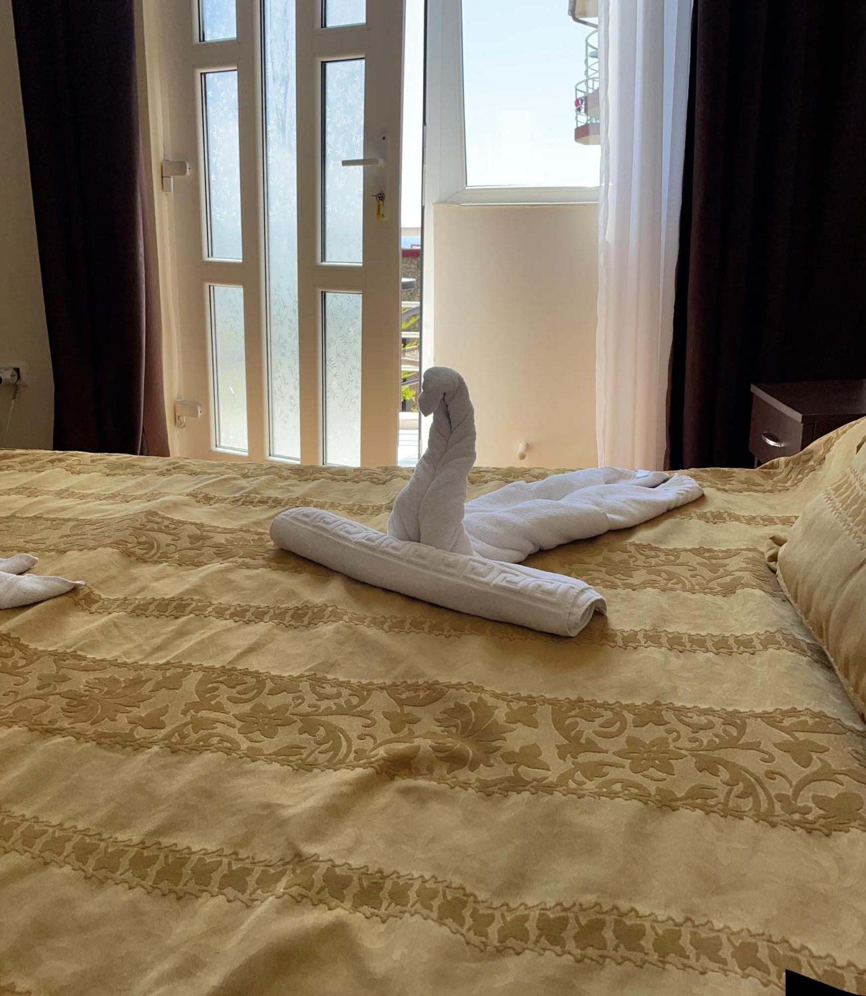 Hotel Julia Costinesti